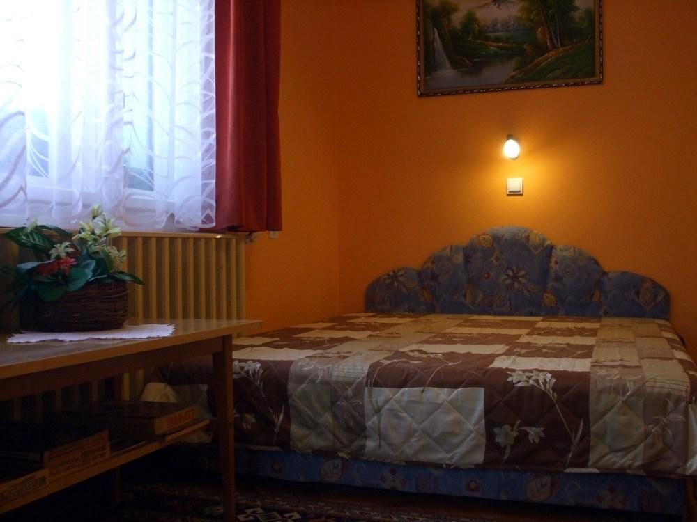 Lugas Szallas Jászberény Pokoj fotografie